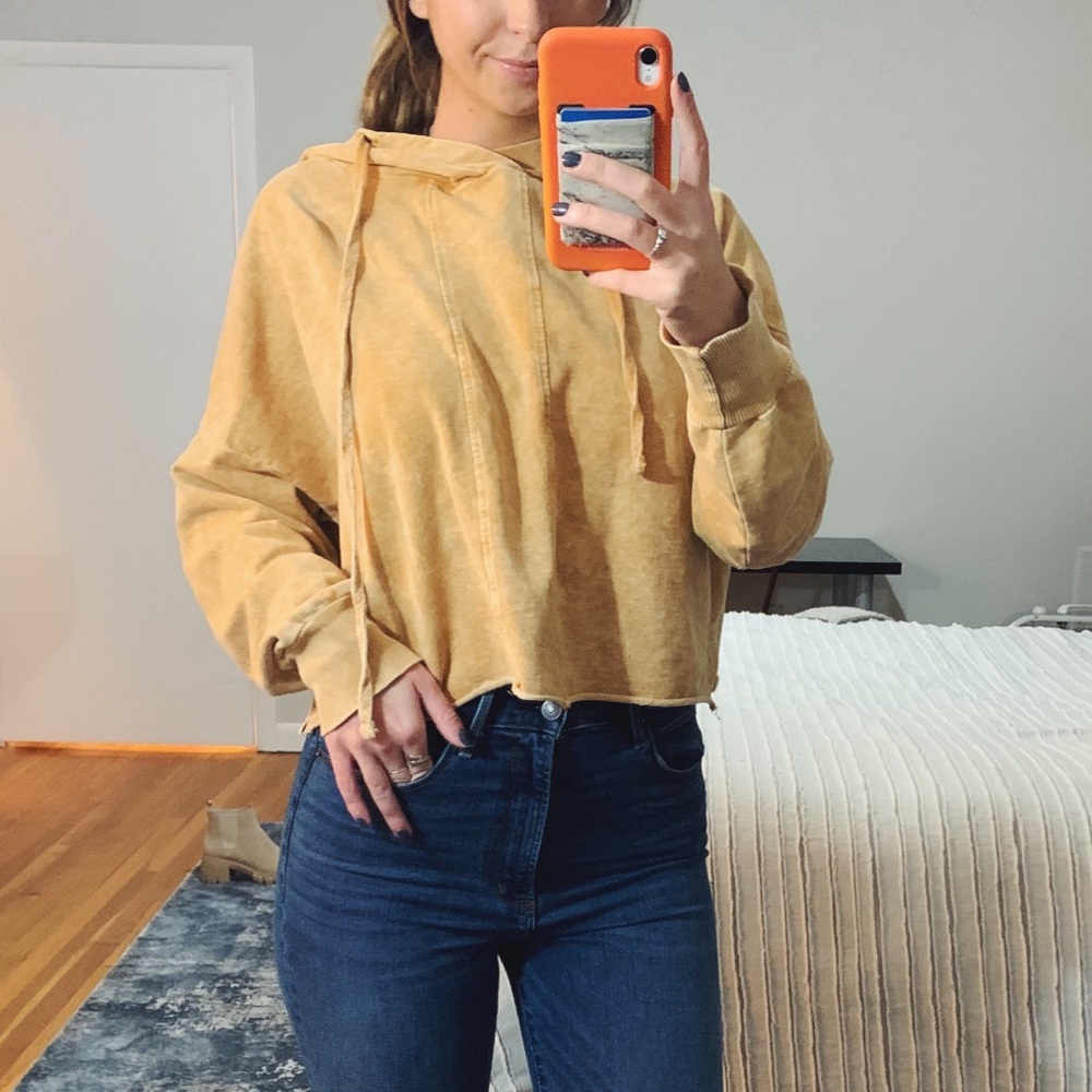 Cropped hooded sweatshirt